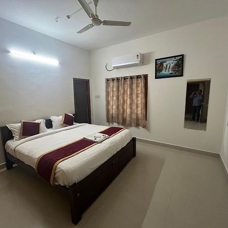 Nanda Mohan Homestay- Luxuries Ac Apartment Close To Alipiri Foothills-Kapila Teertham And Iskcon Temple Tirupati Eksteriør billede