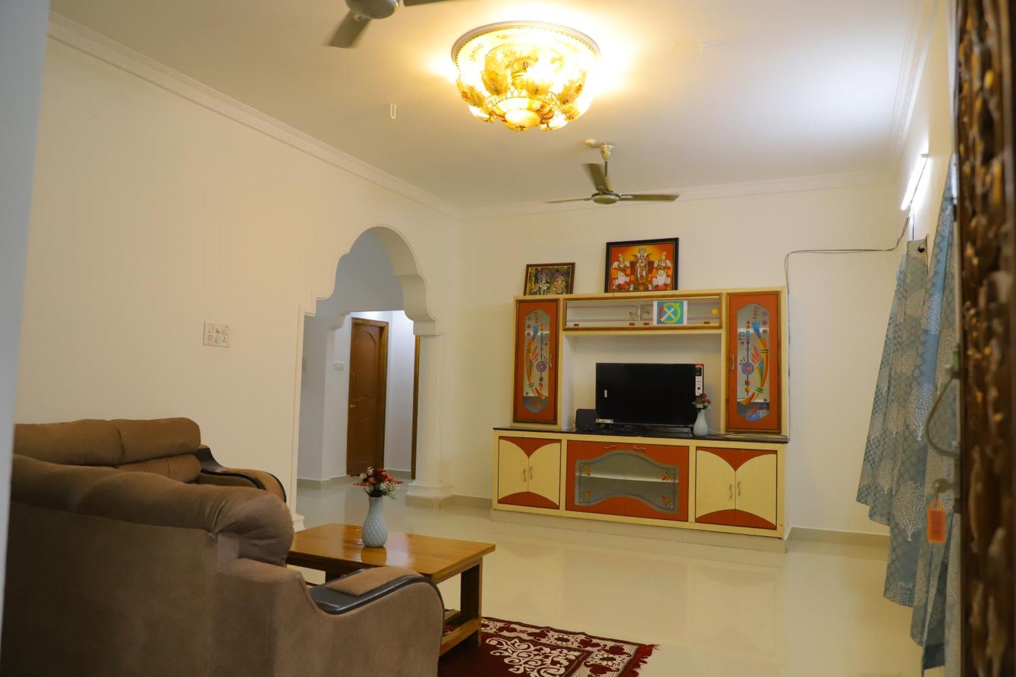 Nanda Mohan Homestay- Luxuries Ac Apartment Close To Alipiri Foothills-Kapila Teertham And Iskcon Temple Tirupati Eksteriør billede