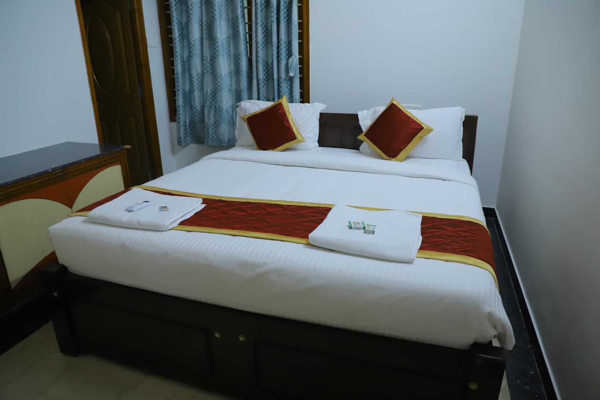 Nanda Mohan Homestay- Luxuries Ac Apartment Close To Alipiri Foothills-Kapila Teertham And Iskcon Temple Tirupati Eksteriør billede