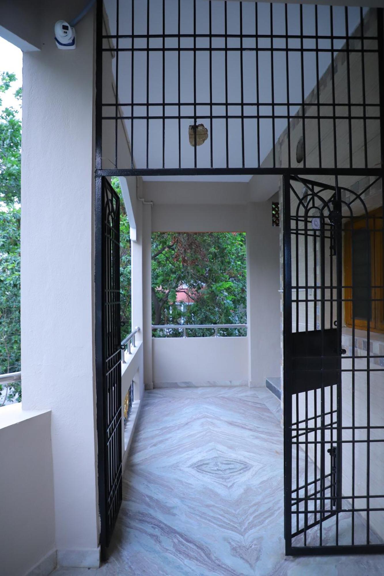 Nanda Mohan Homestay- Luxuries Ac Apartment Close To Alipiri Foothills-Kapila Teertham And Iskcon Temple Tirupati Eksteriør billede